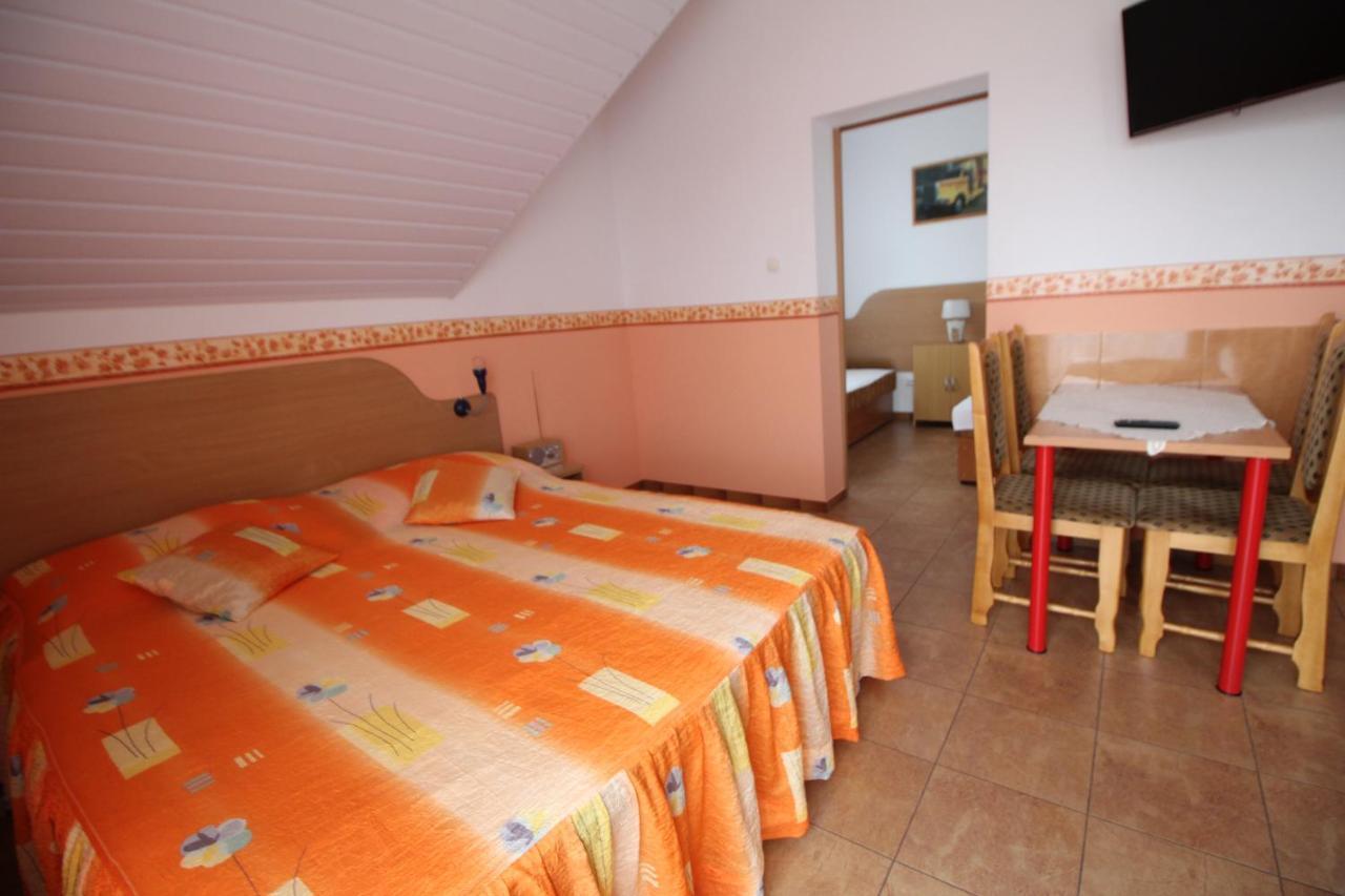 Clipper - 5 Minut Od Plazy Homestay